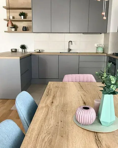 Стильная кухня 391 фото №1 Комплект стильная кухня 391 на заказ - фото 1